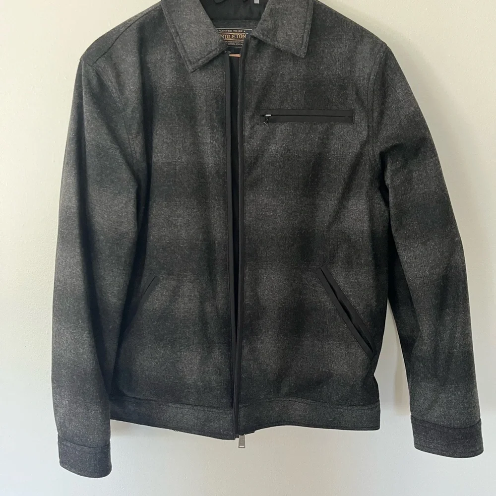 Men's Gray Jacket - Picture 6 of 6